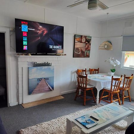 The Boathouse A 3 Bedroom House Narooma Exteriör bild
